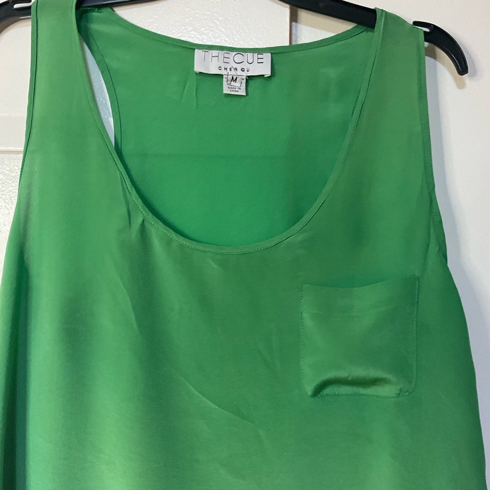 Faux Silk Colorblock Tank - Picture 2 of 5